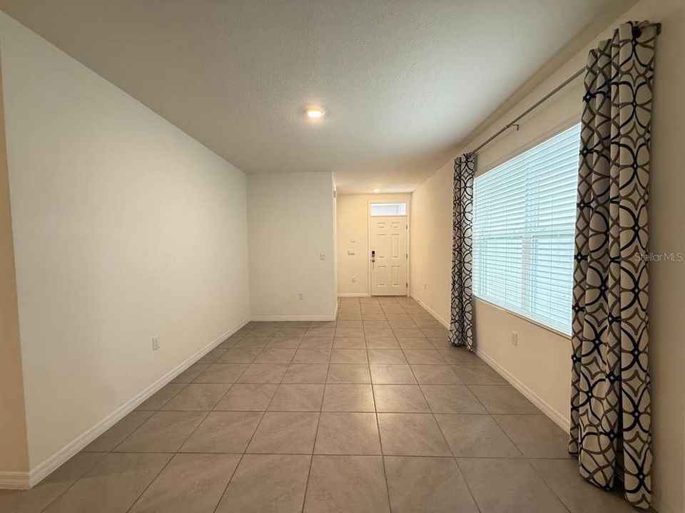 出租: $2,200 (3 贝兹, 2 浴室, 1516 平方英尺)