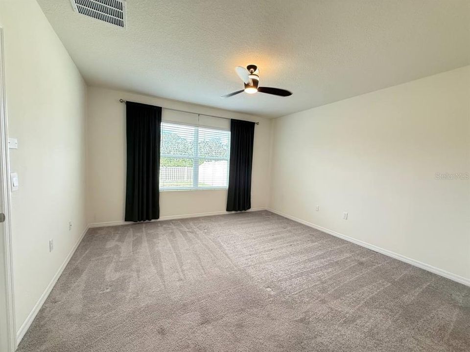 出租: $2,200 (3 贝兹, 2 浴室, 1516 平方英尺)