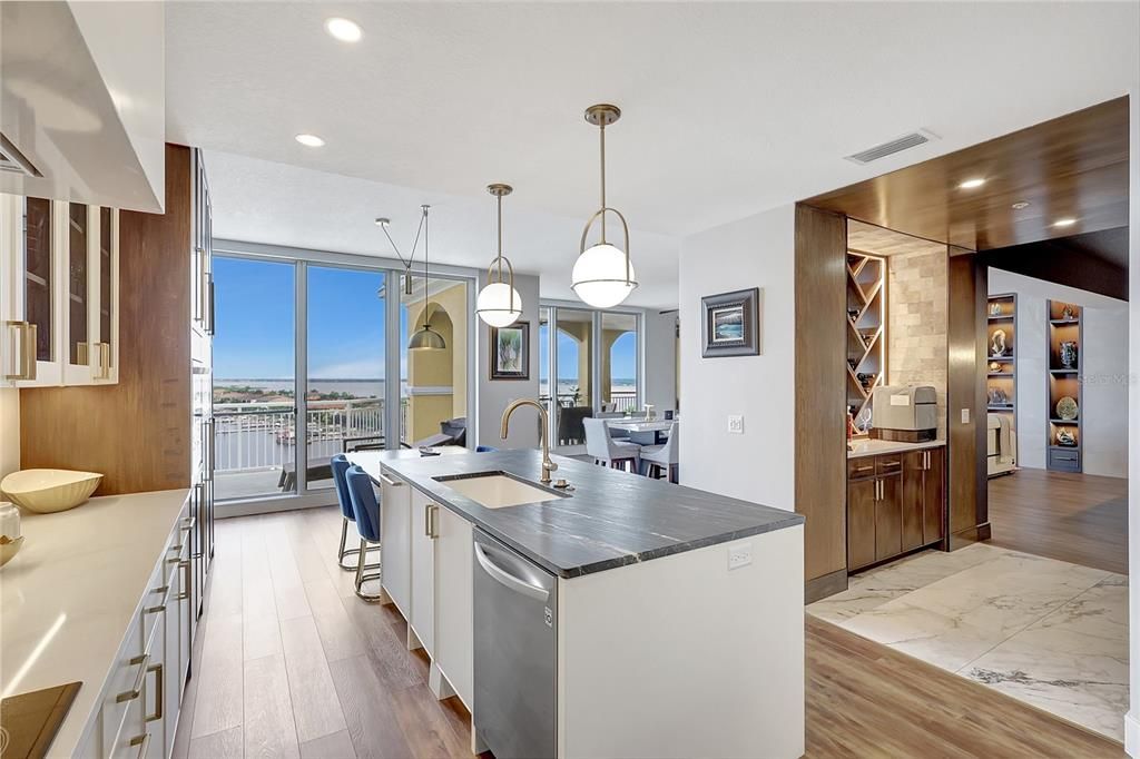 For Sale: $2,200,000 (3 beds, 4 baths, 4244 Square Feet)