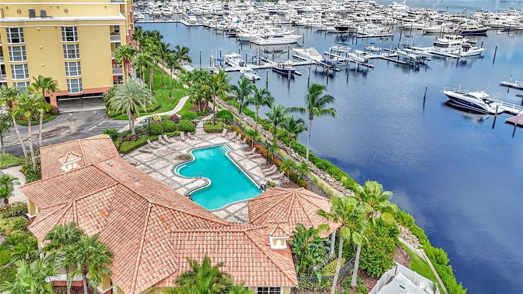 For Sale: $2,200,000 (3 beds, 4 baths, 4244 Square Feet)