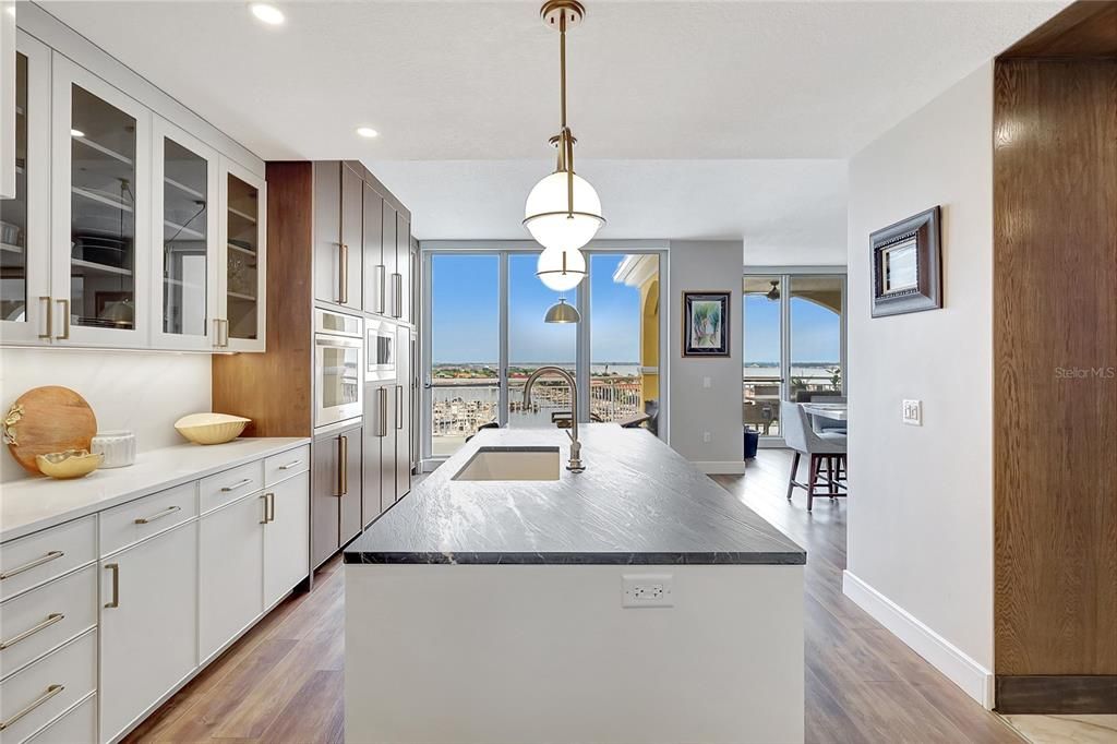 For Sale: $2,200,000 (3 beds, 4 baths, 4244 Square Feet)