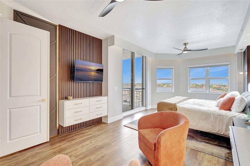 For Sale: $2,200,000 (3 beds, 4 baths, 4244 Square Feet)