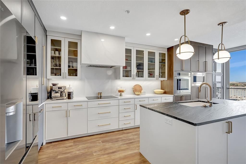 For Sale: $2,200,000 (3 beds, 4 baths, 4244 Square Feet)