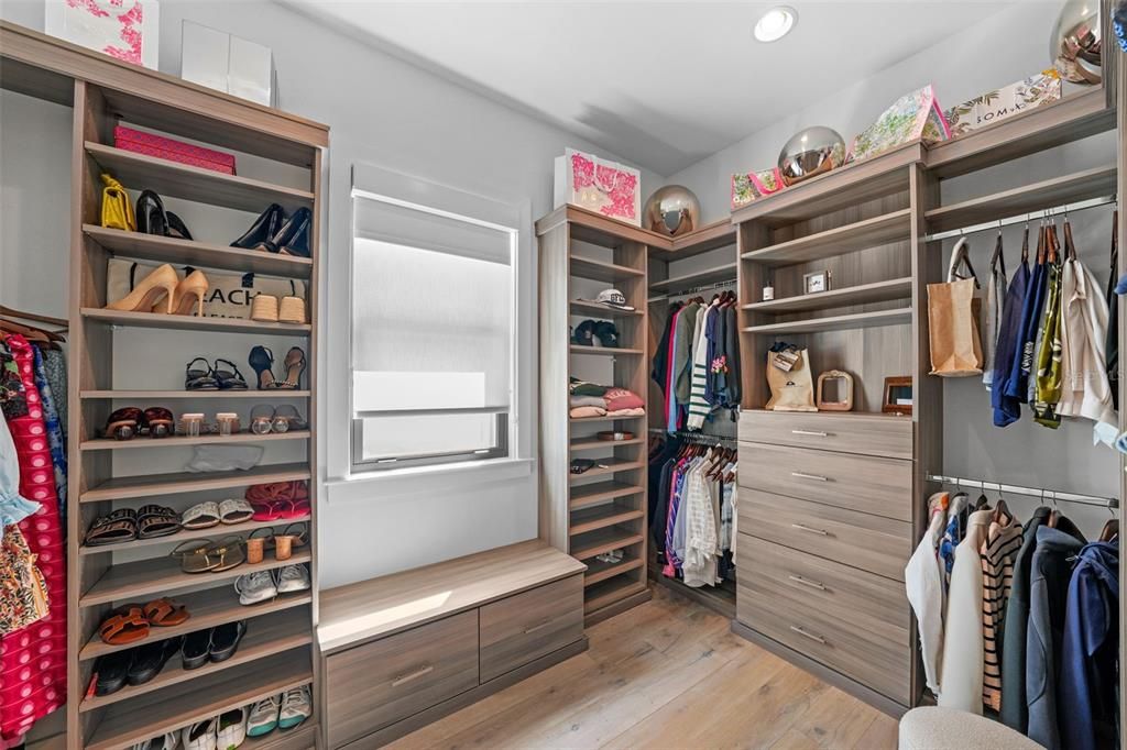 For Sale: $5,799,999 (5 beds, 5 baths, 5178 Square Feet)