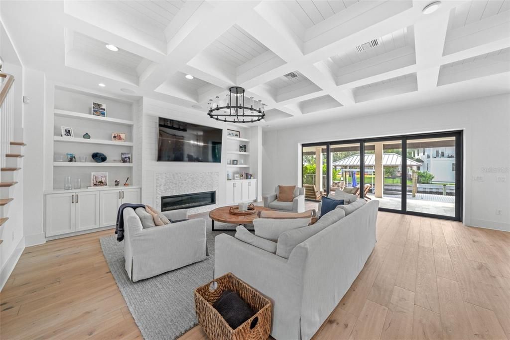 For Sale: $5,799,999 (5 beds, 5 baths, 5178 Square Feet)