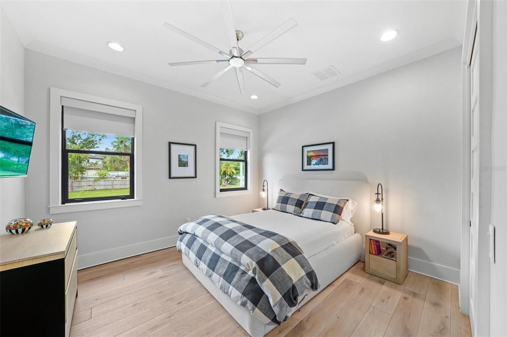 For Sale: $5,799,999 (5 beds, 5 baths, 5178 Square Feet)