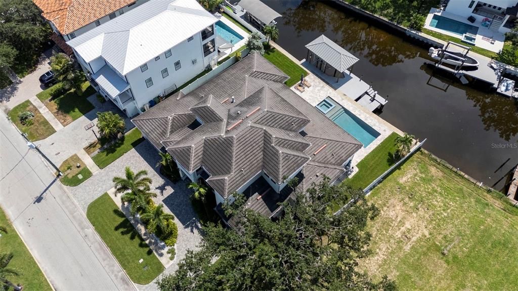 For Sale: $5,799,999 (5 beds, 5 baths, 5178 Square Feet)