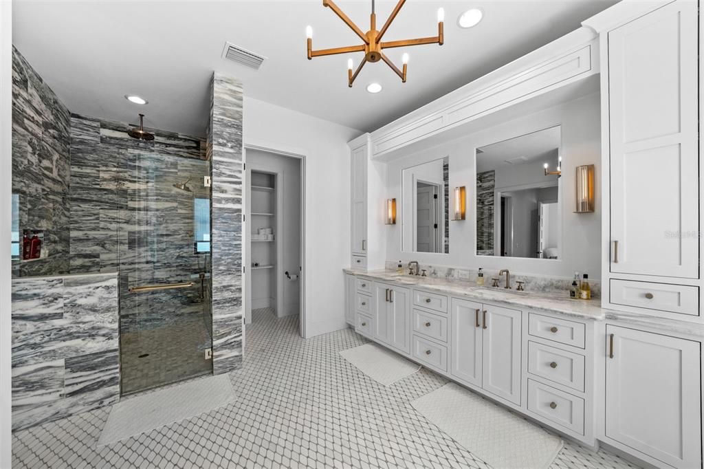 For Sale: $5,799,999 (5 beds, 5 baths, 5178 Square Feet)