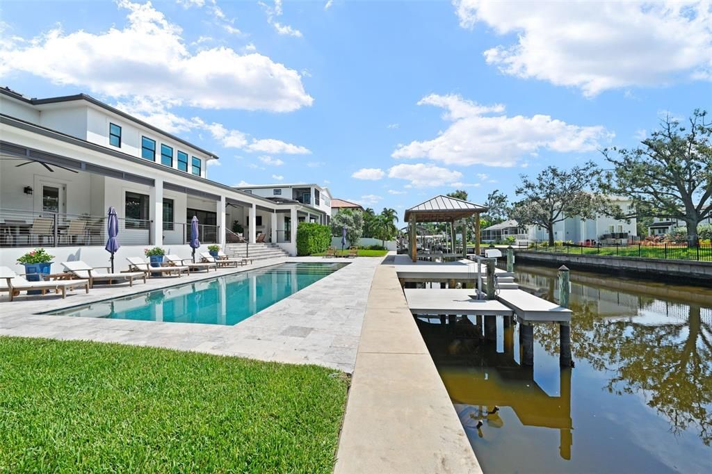 For Sale: $5,799,999 (5 beds, 5 baths, 5178 Square Feet)