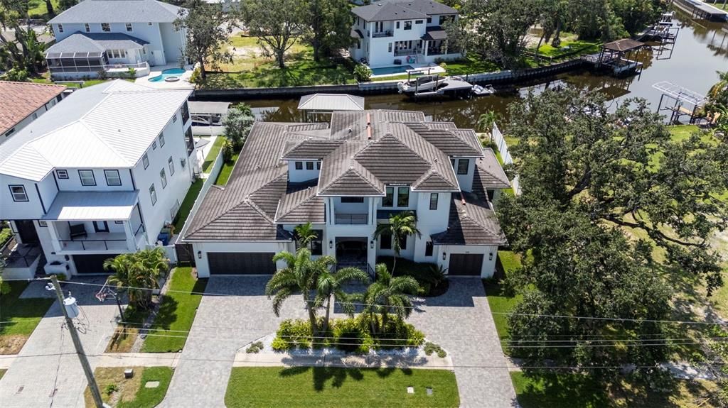 For Sale: $5,799,999 (5 beds, 5 baths, 5178 Square Feet)