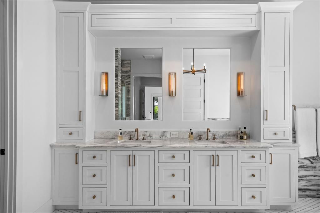 For Sale: $5,799,999 (5 beds, 5 baths, 5178 Square Feet)