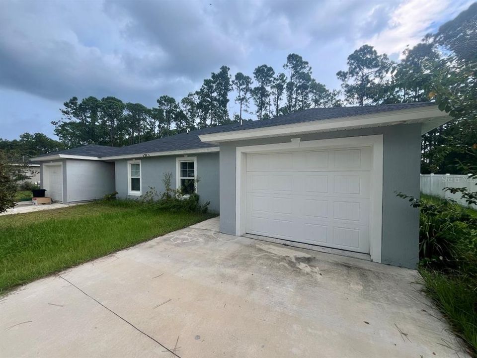 待售: $399,000 (4 贝兹, 0 浴室, 1957 平方英尺)