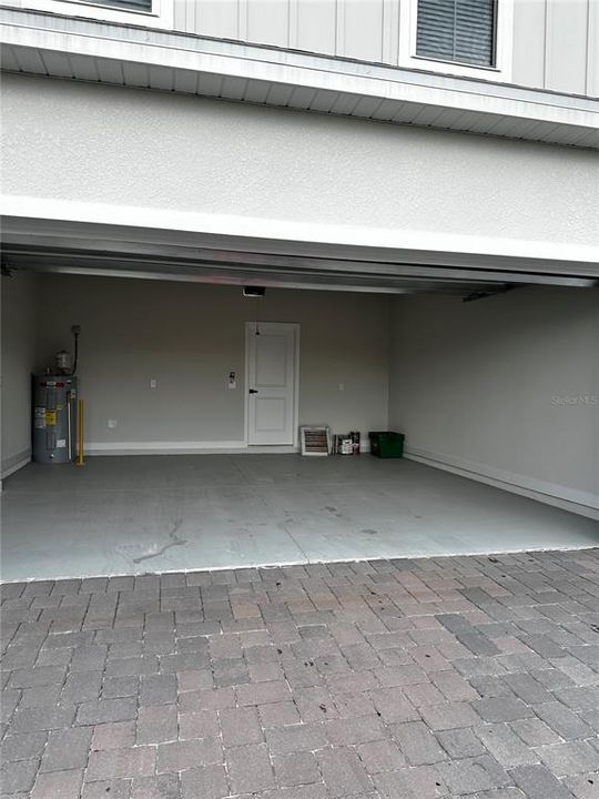 For Rent: $2,150 (3 beds, 2 baths, 1687 Square Feet)