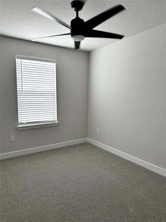 For Rent: $2,150 (3 beds, 2 baths, 1687 Square Feet)