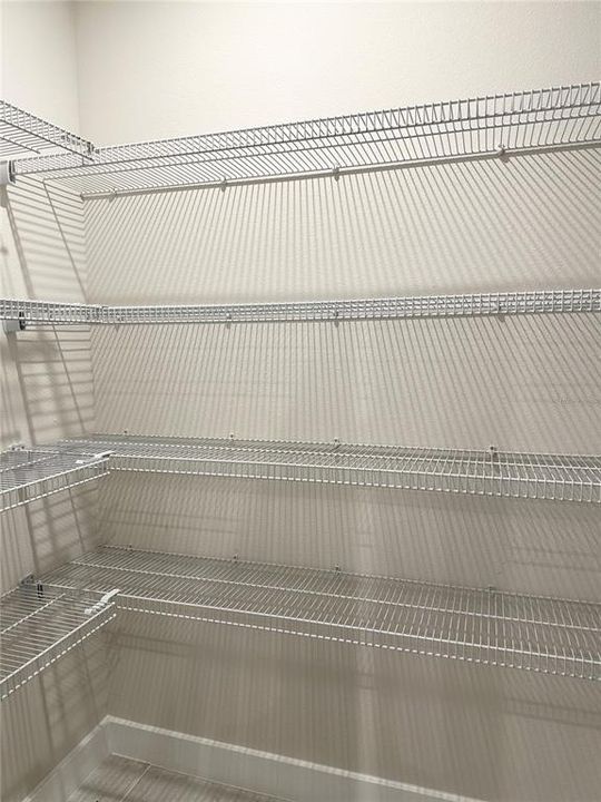 For Rent: $2,150 (3 beds, 2 baths, 1687 Square Feet)