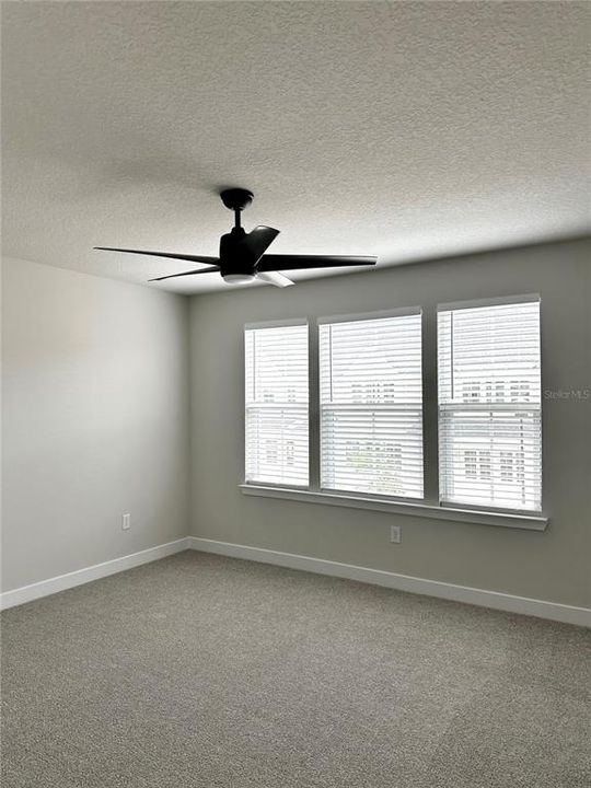 For Rent: $2,150 (3 beds, 2 baths, 1687 Square Feet)