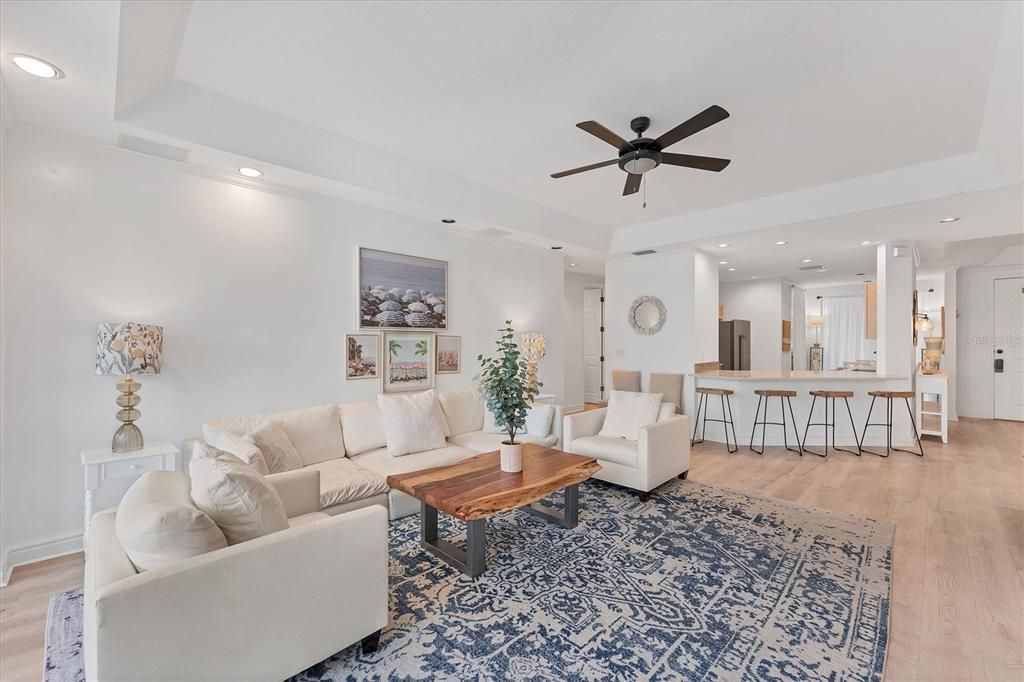 На продажу: $775,000 (3 спален, 3 ванн, 1920 Квадратных фут)