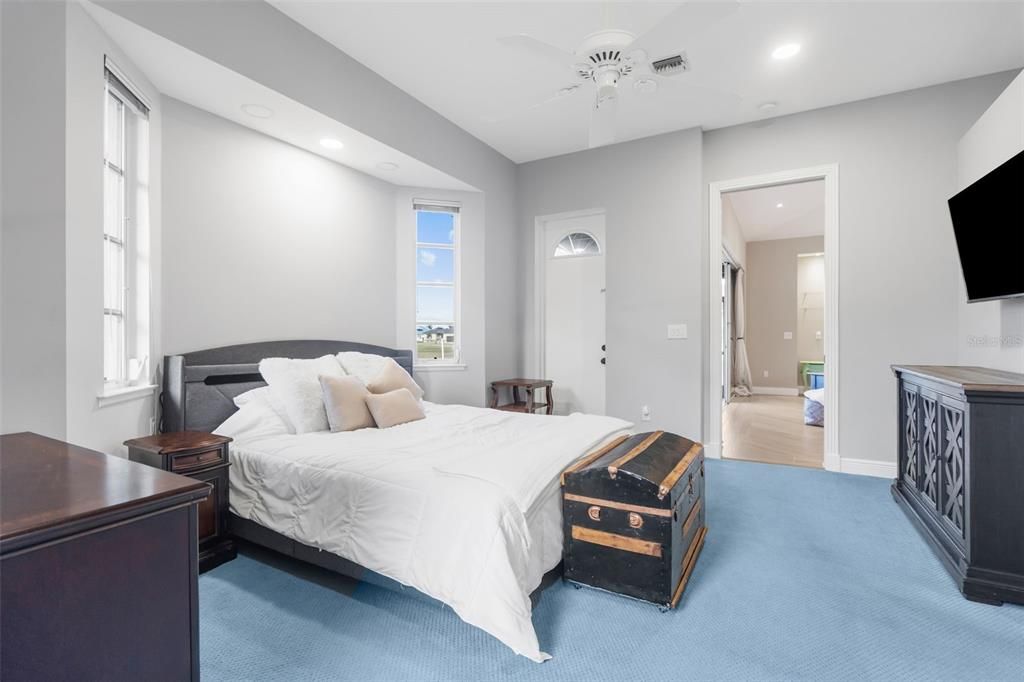 For Sale: $1,298,000 (4 beds, 3 baths, 3337 Square Feet)