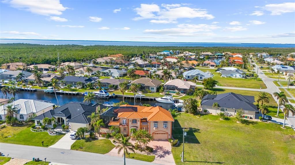 For Sale: $1,298,000 (4 beds, 3 baths, 3337 Square Feet)