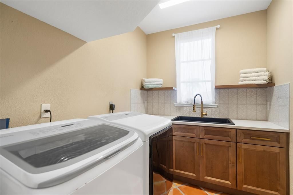 For Sale: $1,298,000 (4 beds, 3 baths, 3337 Square Feet)