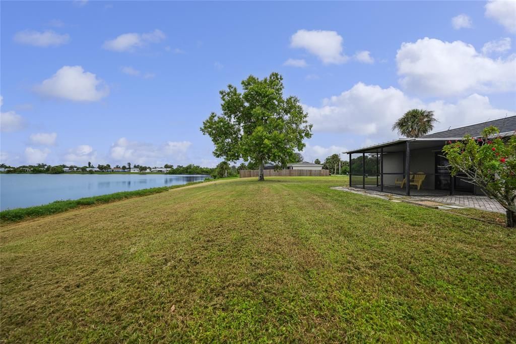 Active With Contract: $199,900 (2 beds, 1 baths, 900 Square Feet)