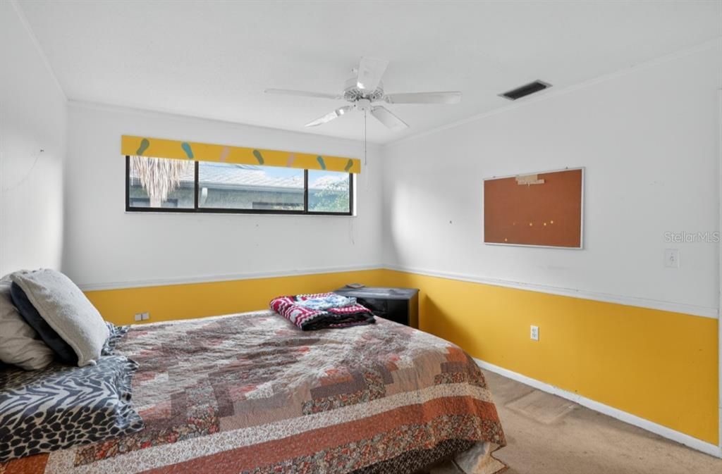 Под контрактом: $458,000 (3 спален, 2 ванн, 1621 Квадратных фут)