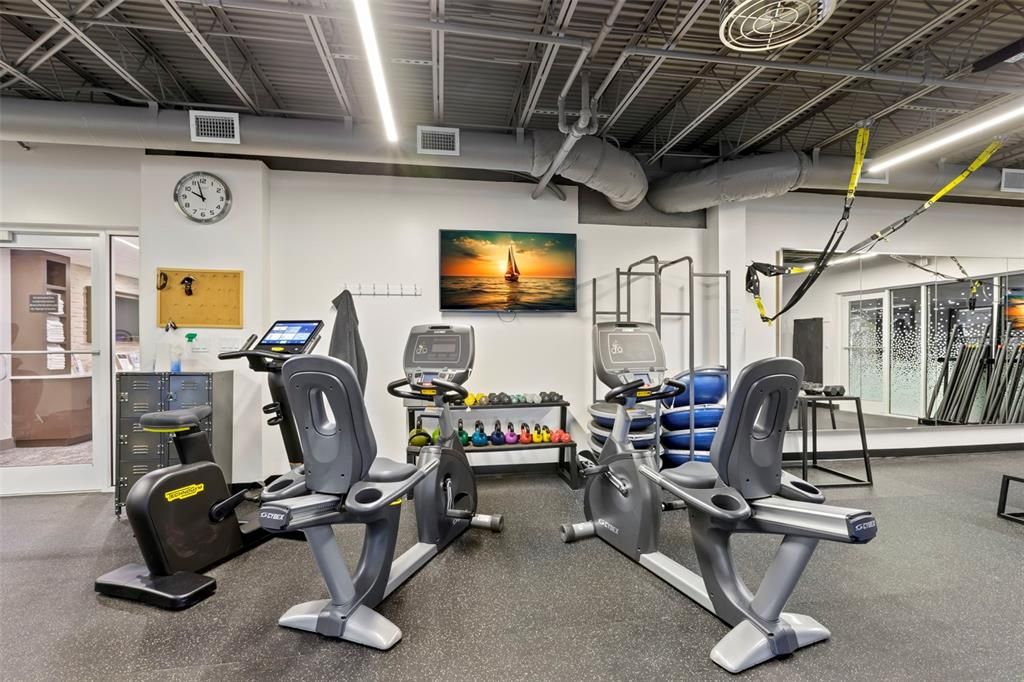 Под контрактом: $475,000 (3 спален, 2 ванн, 1922 Квадратных фут)