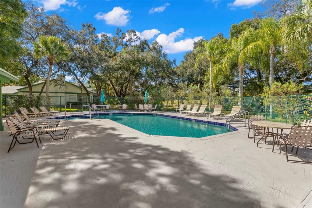 Под контрактом: $475,000 (3 спален, 2 ванн, 1922 Квадратных фут)