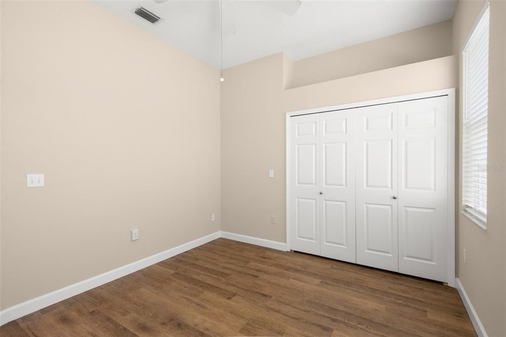 Под контрактом: $475,000 (3 спален, 2 ванн, 1922 Квадратных фут)