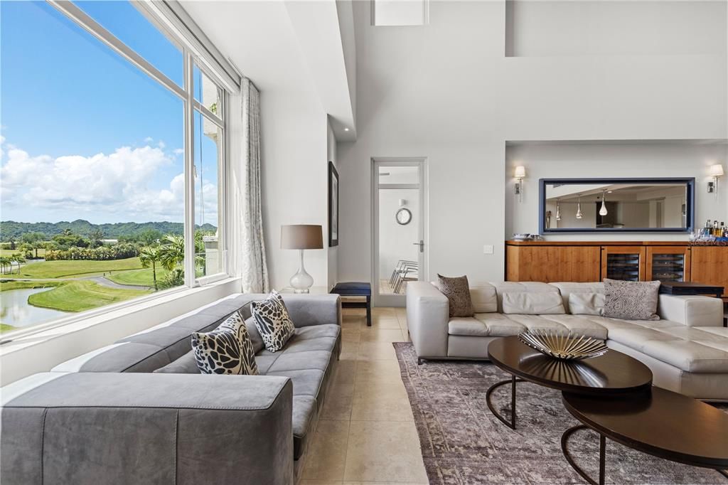 待售: $4,300,000 (4 贝兹, 4 浴室, 3700 平方英尺)