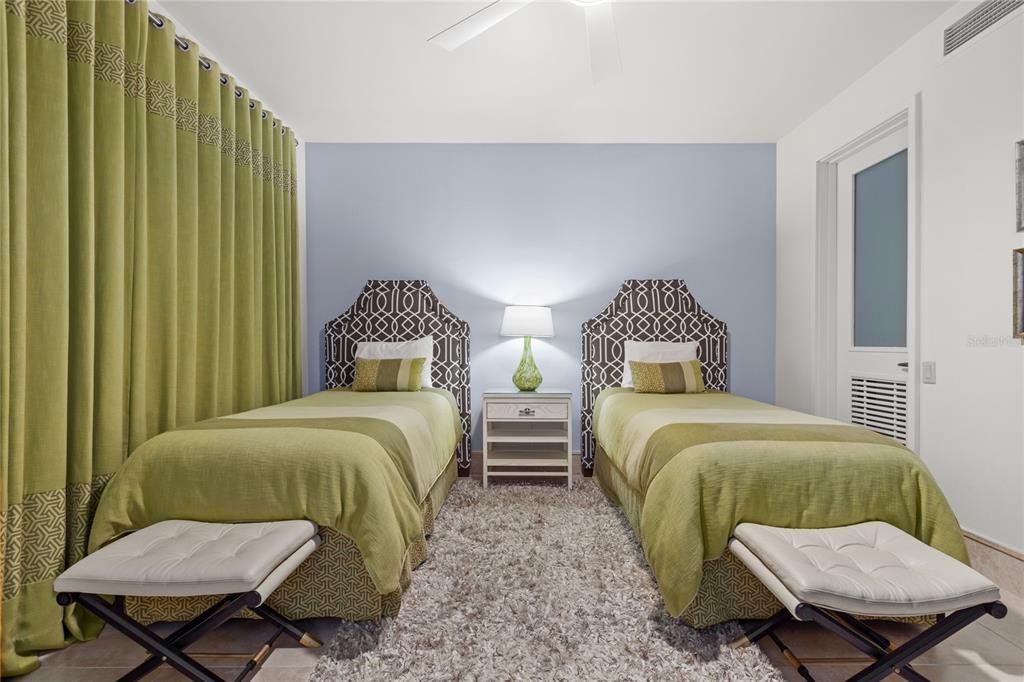 待售: $4,300,000 (4 贝兹, 4 浴室, 3700 平方英尺)