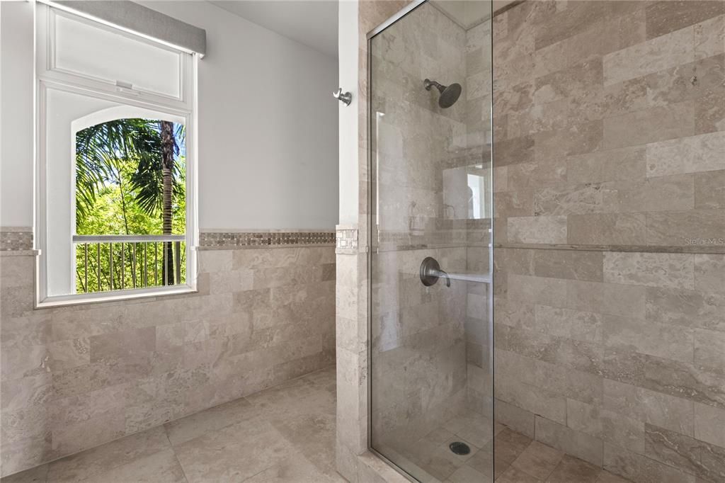 待售: $4,300,000 (4 贝兹, 4 浴室, 3700 平方英尺)