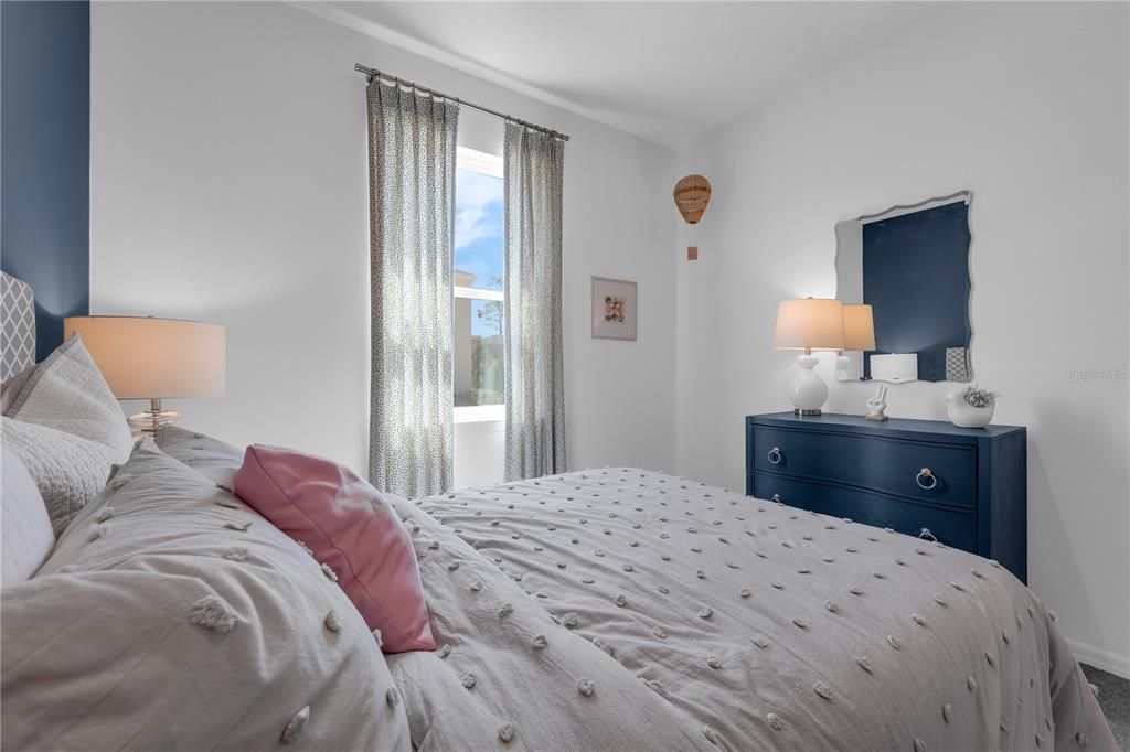 Activo con contrato: $354,990 (4 camas, 2 baños, 1839 Pies cuadrados)