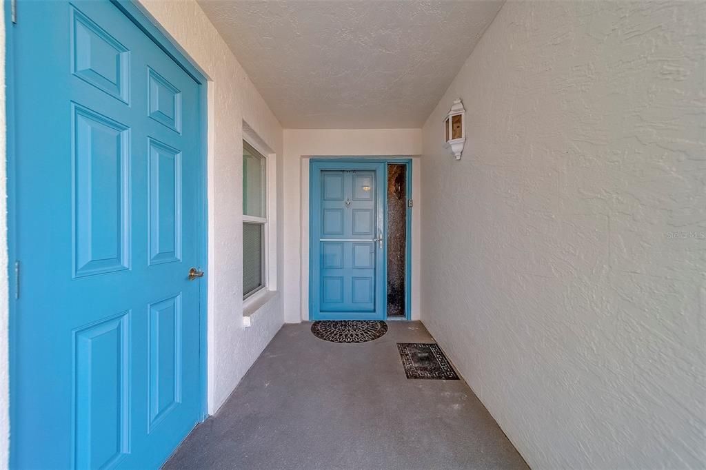 出租: $8,500 (2 贝兹, 2 浴室, 1220 平方英尺)