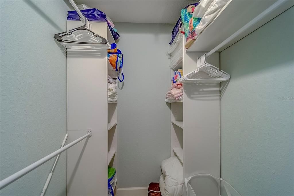 出租: $8,500 (2 贝兹, 2 浴室, 1220 平方英尺)