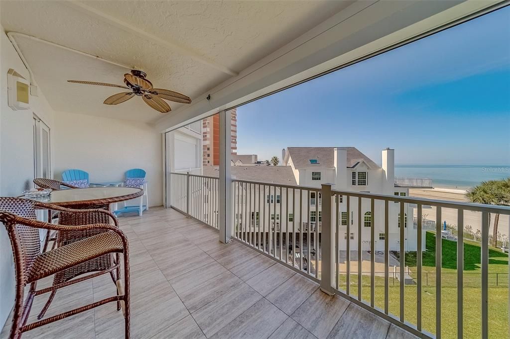 出租: $8,500 (2 贝兹, 2 浴室, 1220 平方英尺)