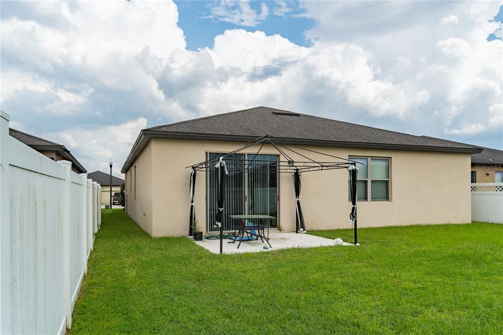 Active With Contract: $290,000 (3 beds, 2 baths, 1990 Square Feet)