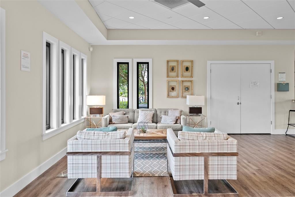 待售: $730,000 (3 贝兹, 2 浴室, 2442 平方英尺)