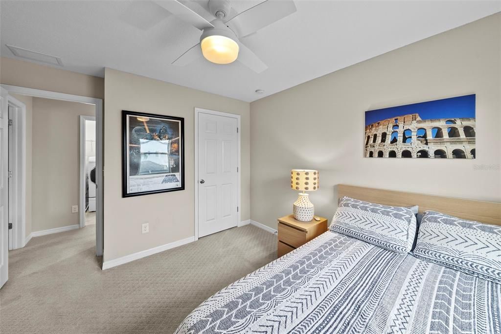 待售: $730,000 (3 贝兹, 2 浴室, 2442 平方英尺)