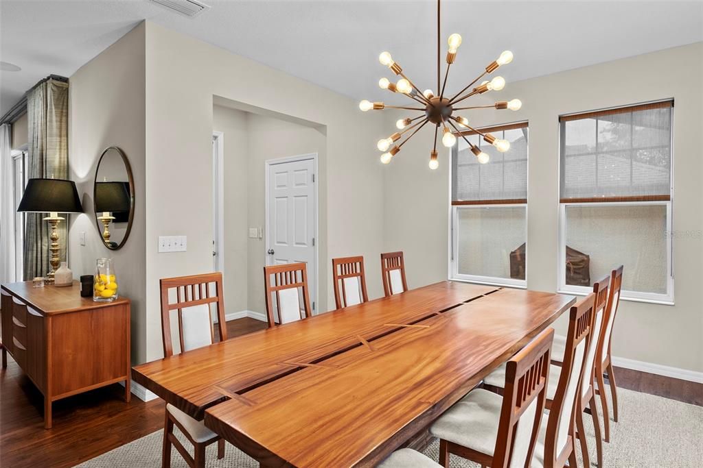 待售: $730,000 (3 贝兹, 2 浴室, 2442 平方英尺)