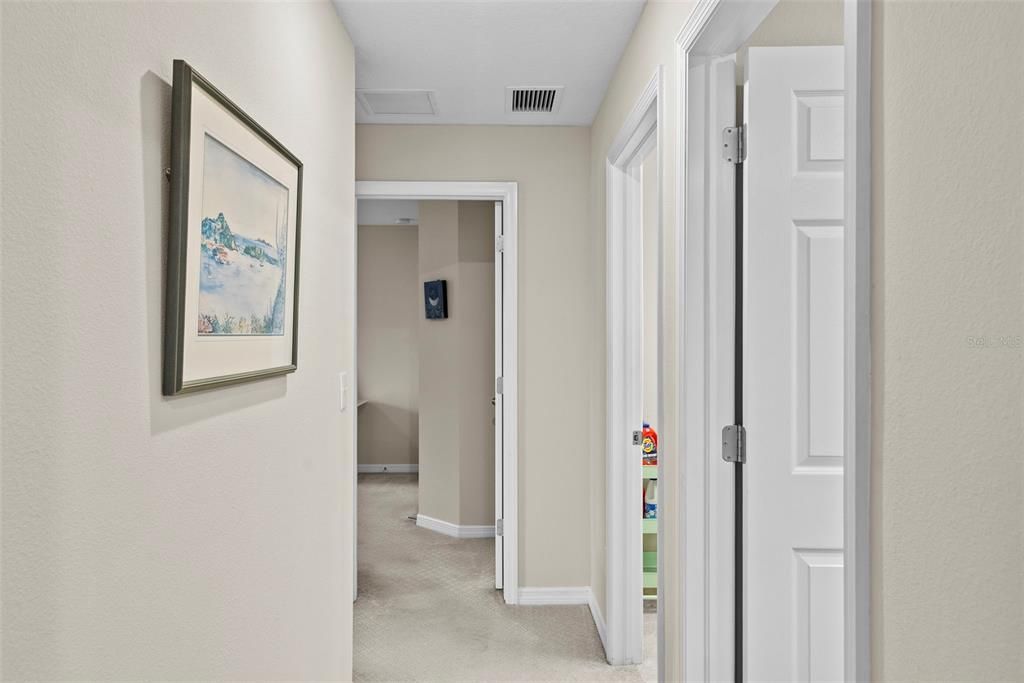 待售: $730,000 (3 贝兹, 2 浴室, 2442 平方英尺)