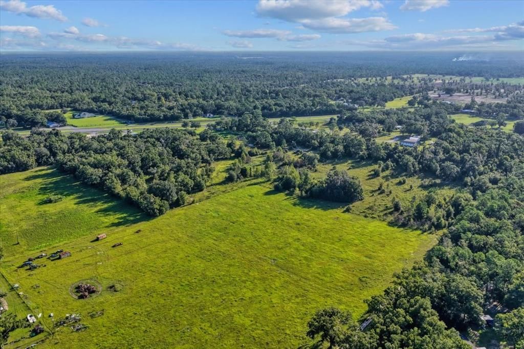 En Venta: $300,000 (17.69 acres)