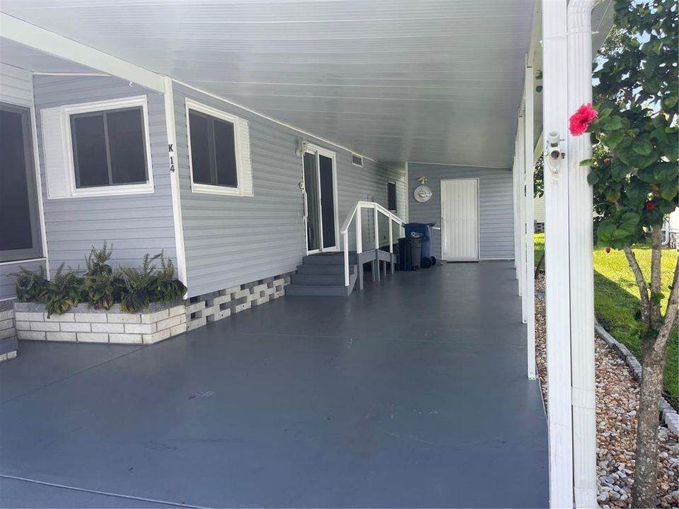 Под контрактом: $150,000 (2 спален, 2 ванн, 1056 Квадратных фут)