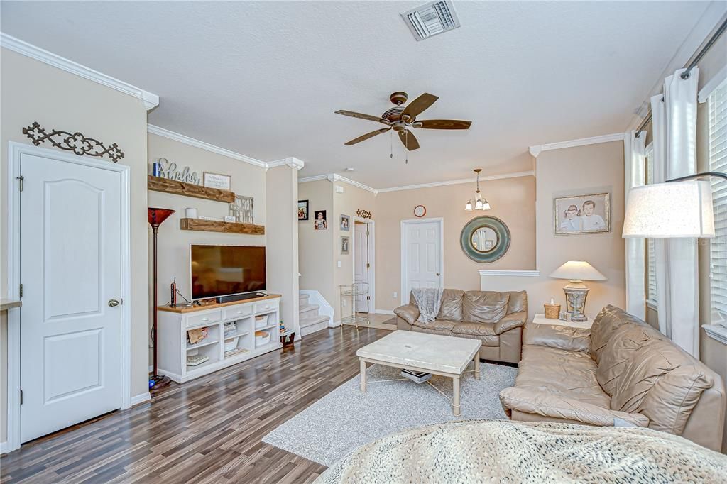 Active With Contract: $250,000 (3 beds, 2 baths, 1626 Square Feet)