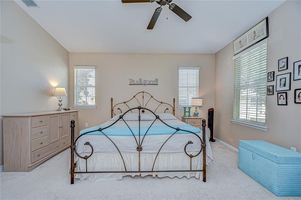 Active With Contract: $250,000 (3 beds, 2 baths, 1626 Square Feet)