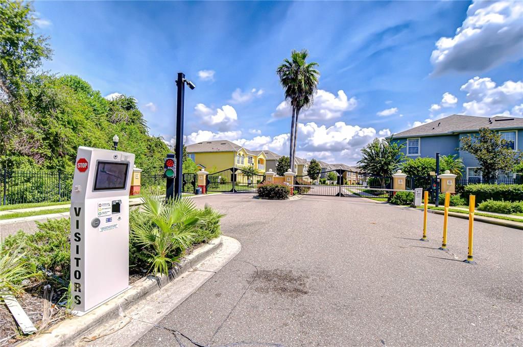 Active With Contract: $250,000 (3 beds, 2 baths, 1626 Square Feet)