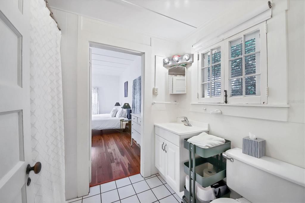 出租: $4,900 (4 贝兹, 2 浴室, 1858 平方英尺)