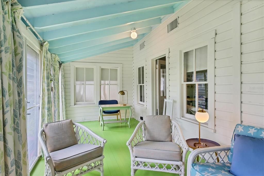 出租: $4,900 (4 贝兹, 2 浴室, 1858 平方英尺)