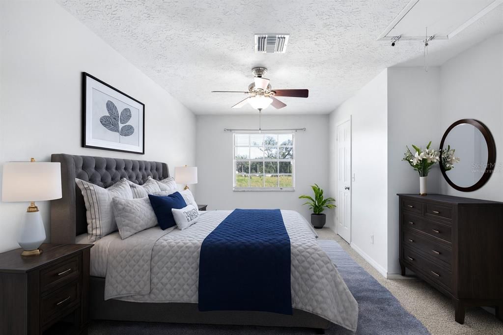 合同活跃: $199,000 (2 贝兹, 1 浴室, 1020 平方英尺)