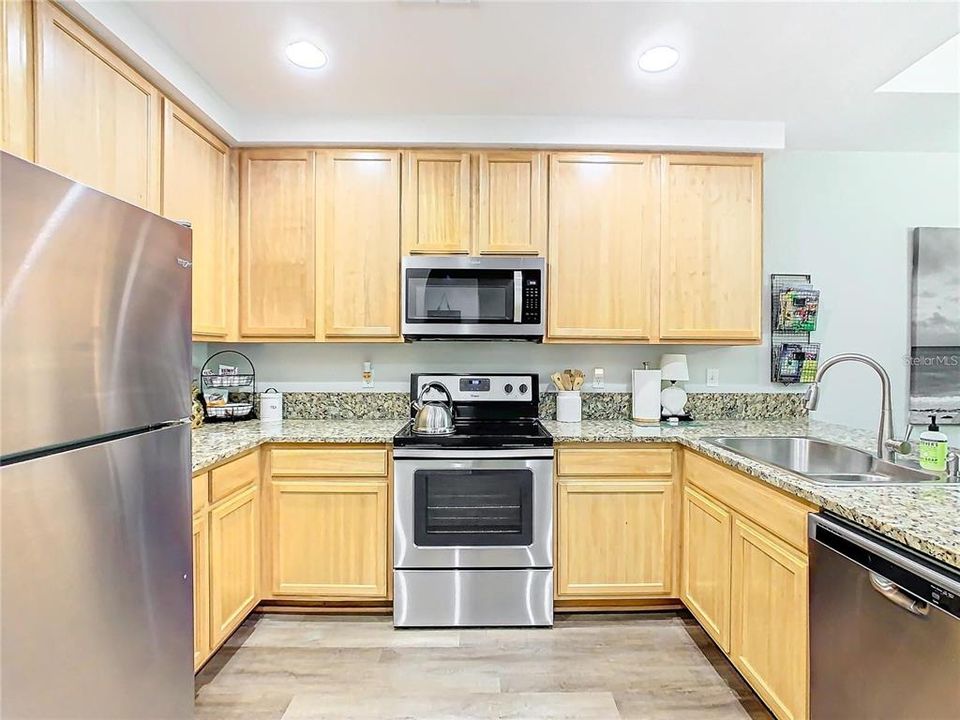 Active With Contract: $2,100 (3 beds, 2 baths, 1700 Square Feet)